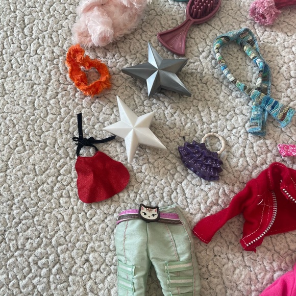 Bratz Clothing Lot - Picture 7 of 7